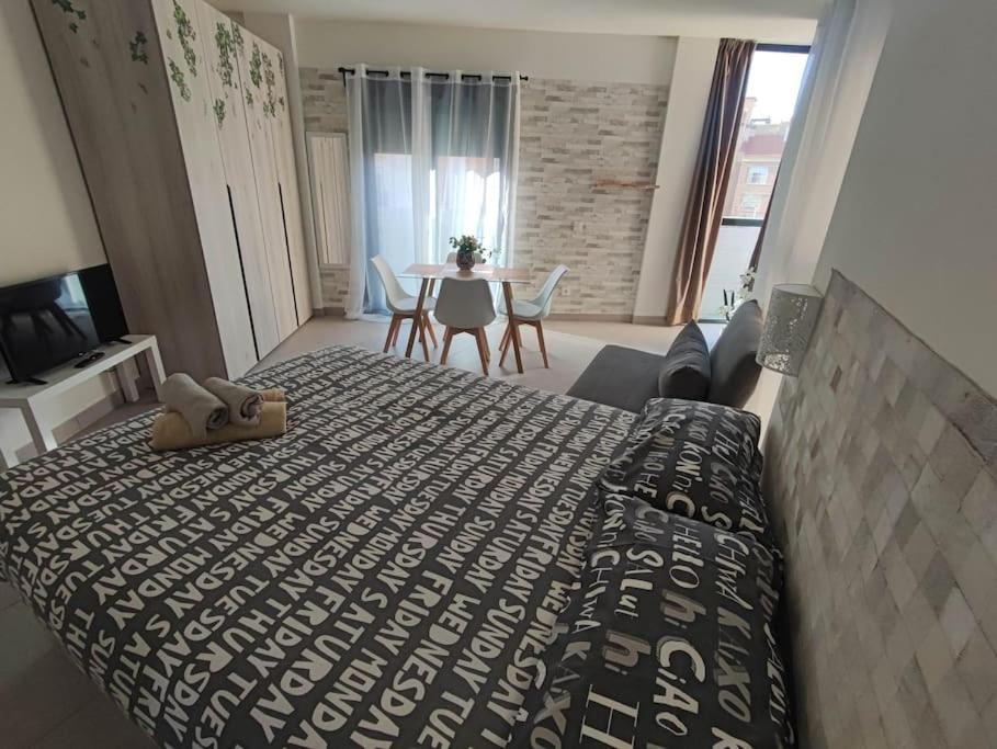 מאלגה Nuevo Estudio Con Parking Gratis מראה חיצוני תמונה